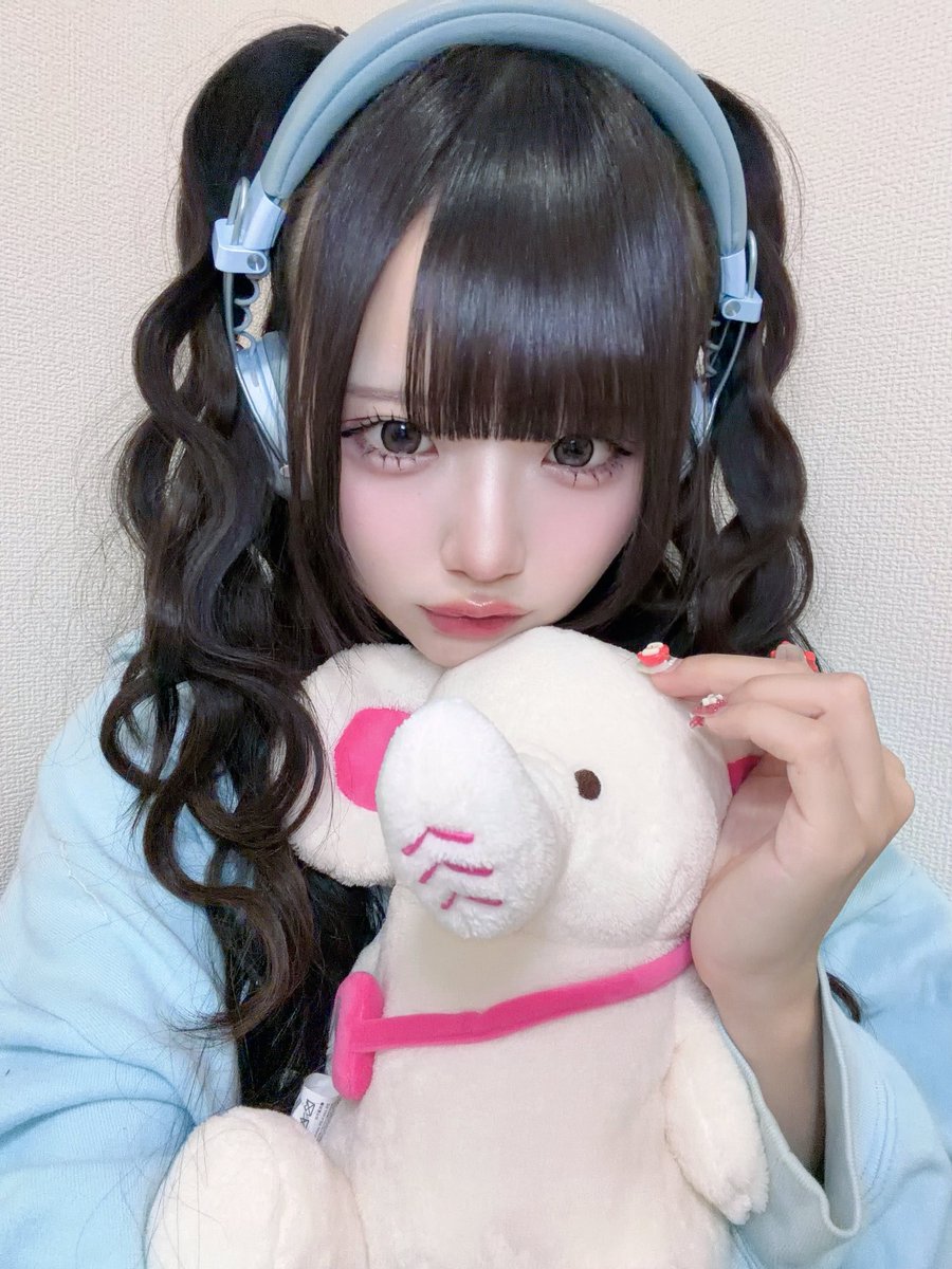なしゅ tweet media