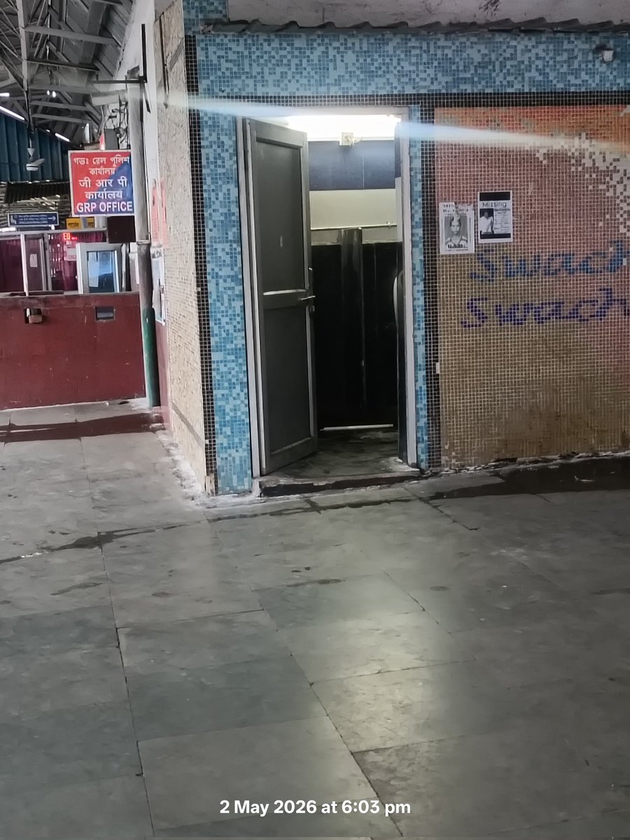azhar4in's tweet photo. This is unacceptable! 😡 The state of these urinals is truly disappointing. @ADRARAIL @RailMinIndia @RailwaySeva, please look into this! We deserve cleaner facilities. 🚽🤢
At Adra Platform 3 Near GRP office.
 #CleanlinessMatters 
@SwaachBharat @CleanIndiaWatch @cleanindiatech https://t.co/6kbf0mWi1s
