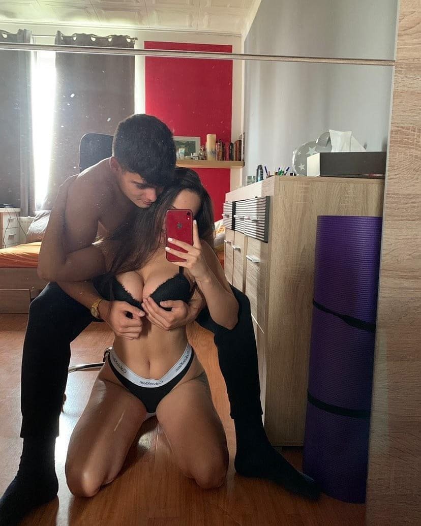 SexFlix tweet media