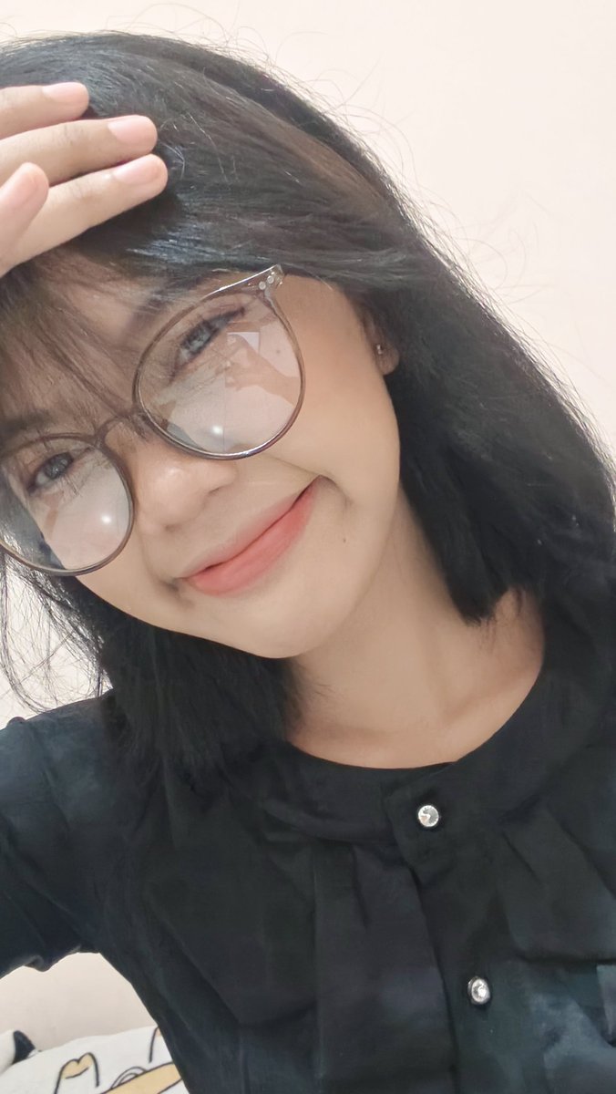 ୧ ‧seey₊˚ tweet media