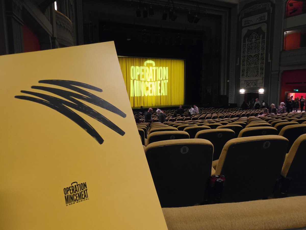 TheatreTwittic's tweet image. Catching @mincemeatlive today for the first time at @RegandVic 

£35 tickets, not too shabby! 

#Theatre #Stagey #Stoke #Staffordshire
