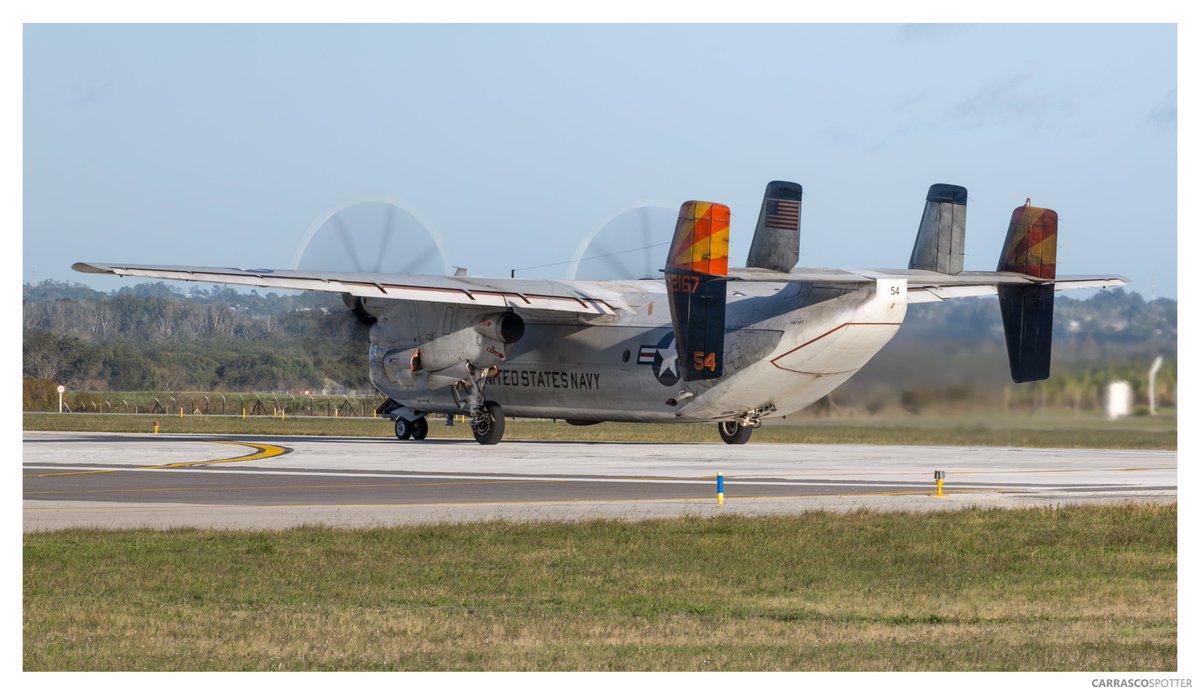 USS NIMITZ EN URUGUAY 🇺🇾🇺🇸!

Debido al ejercicio militar Southern Seas 2026, se encuentra próximo a la costa 🇺🇾 el Portaaviones Nuclear USS Nimitz (CVN-68).
Durante la mañana de hoy, tuvimos la visita de 2 C-2A Greyhound (reg 162149 &amp; 162167), tuvieron la misión de llevar