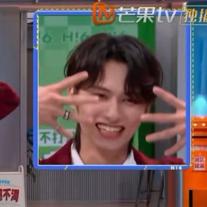 YasmeenOne's tweet photo. jun and his big smile showing off his 10000 teeth https://t.co/37O48gSOn3