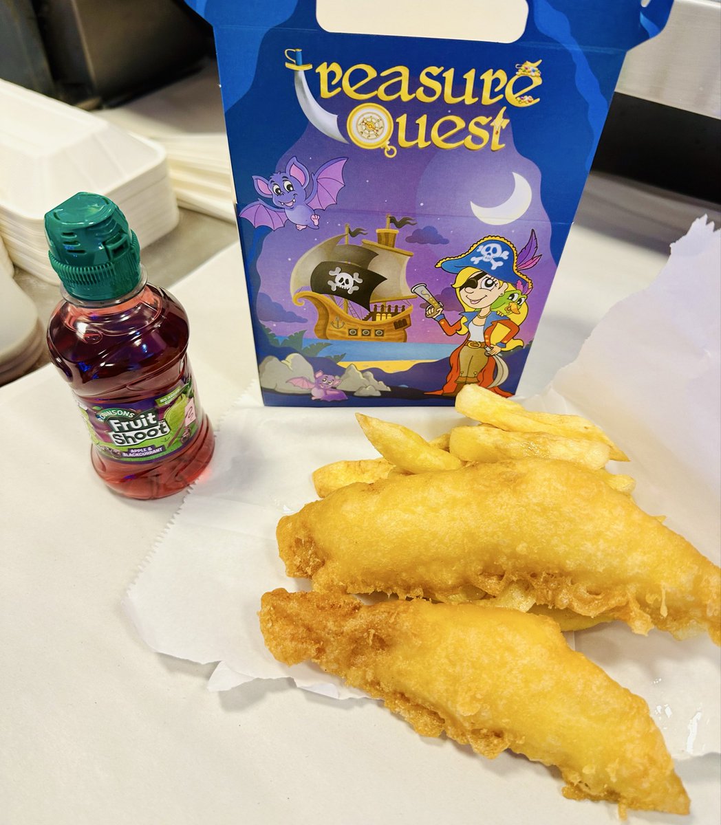 lukestradfish's tweet image. Did you know we have outside seating so you can enjoy #fishandchips in the sun? How about a picnic? We have a beautiful park &amp;amp; playground a minutes walk from us let us know &amp;amp; we will provide boxes, cutlery and napkins Open 12-1.30 &amp;amp; 5-8 pm
#glutenfree from 5 pm #papwortheverard