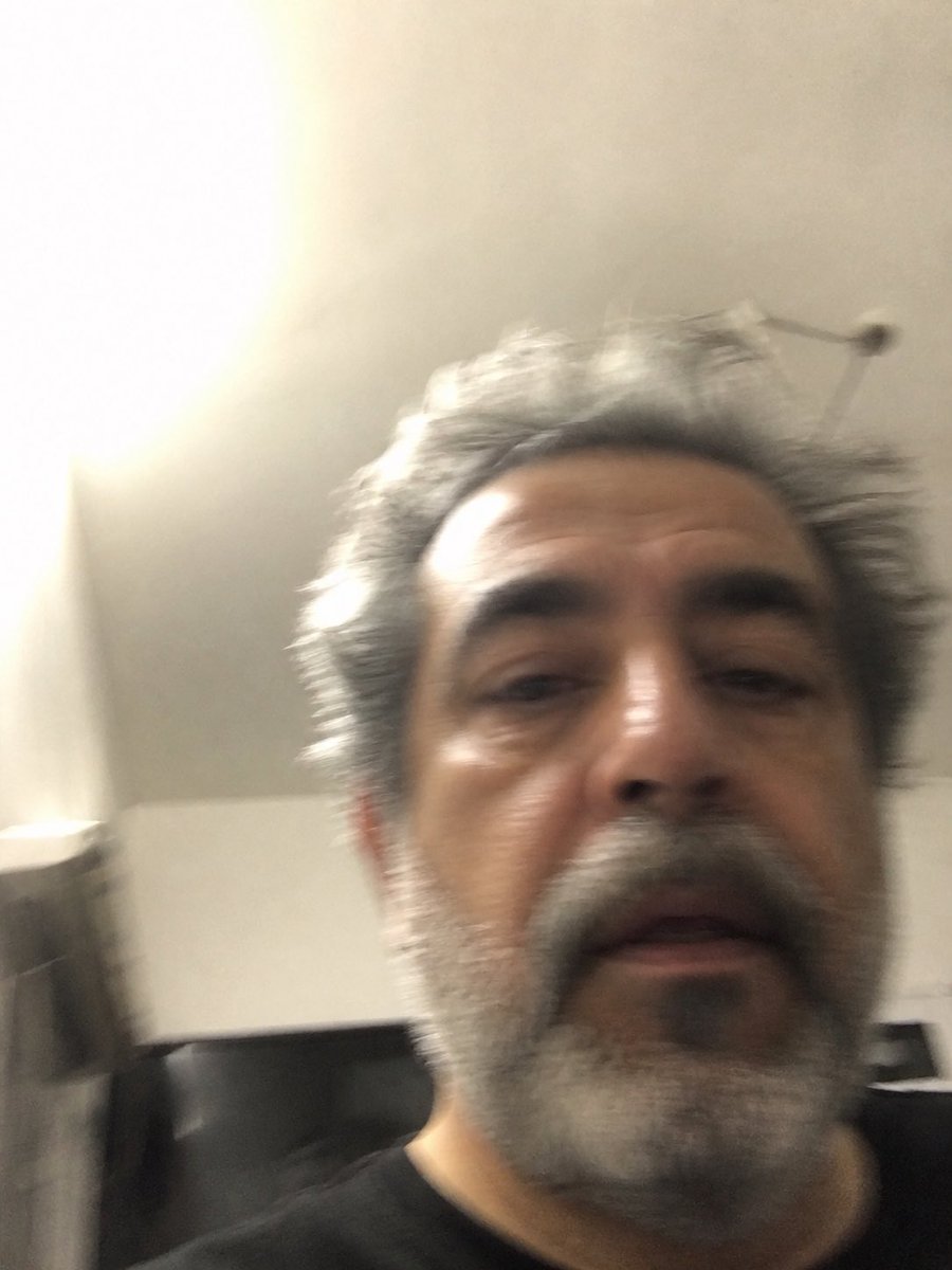 openurmind0's tweet photo. @M0ATH طلبت يكون اكبر :/ https://t.co/OGznqQ7xzU