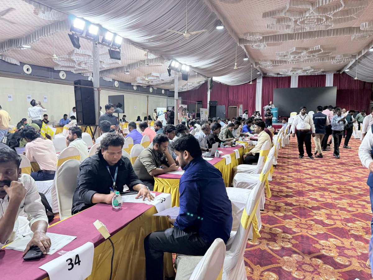 ampowerjobs_ep's tweet image. AMP × HGWC brought together industry and talent at the Mega Job Fair, Chennai!
📅 24 Jan 2026
✨ 75+ companies
✨ 8,500+ job opportunities
✨ 662 candidates shortlisted &amp;amp; selected

#chennai #jobfair #chennaijobs #ngo #employment #EmploymentOpportunities #YouthEmpowerment