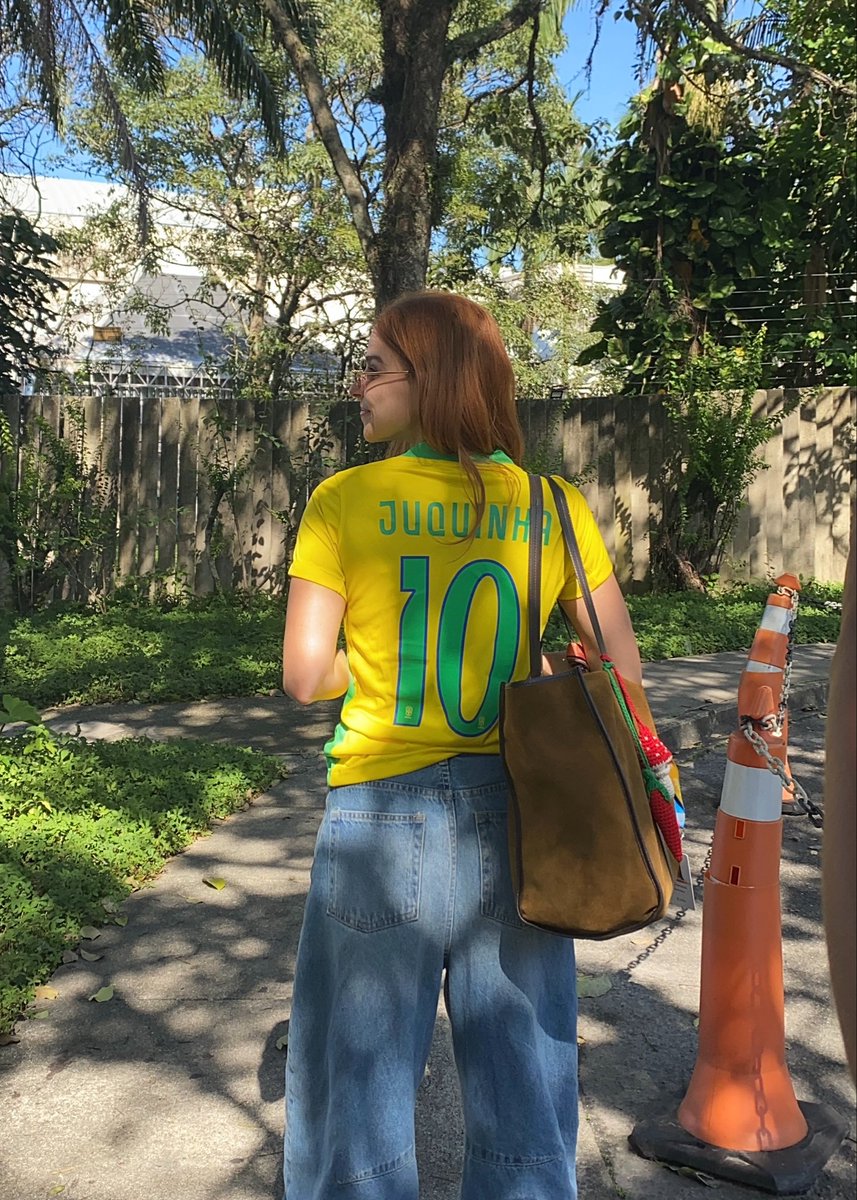 gabi tweet media