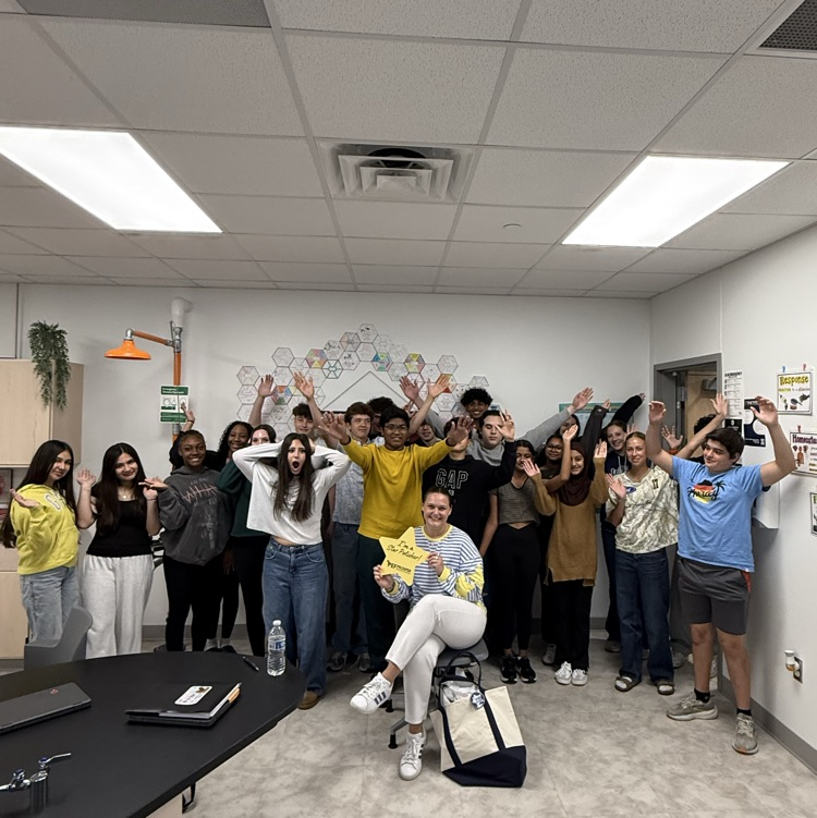 WalnutGroveHS's tweet photo. A big congratulations to our monthly Star Polishers! Your positivity, effort, and commitment make The Grove such a special place. We are proud to have you here! @ProsperISD #togetherwechampion https://t.co/iYnyhfoJF5