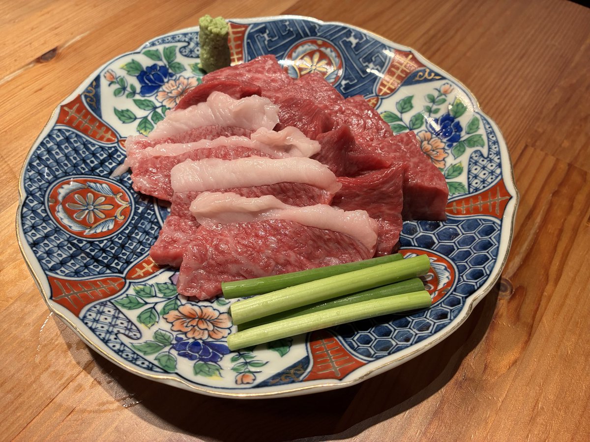 BOC13_fj's tweet photo. 近所の焼肉屋さん開拓🔥 https://t.co/y9UcixYVVB