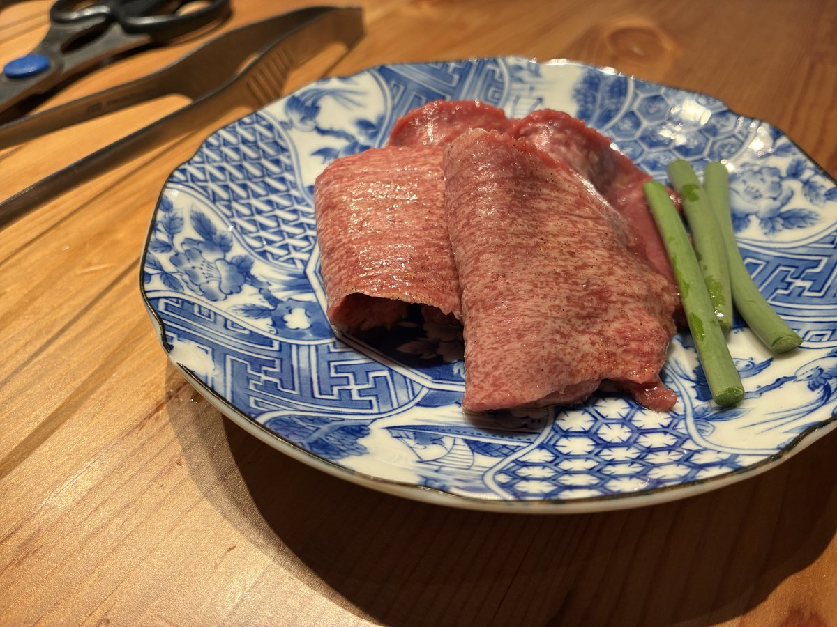 BOC13_fj's tweet photo. 近所の焼肉屋さん開拓🔥 https://t.co/y9UcixYVVB