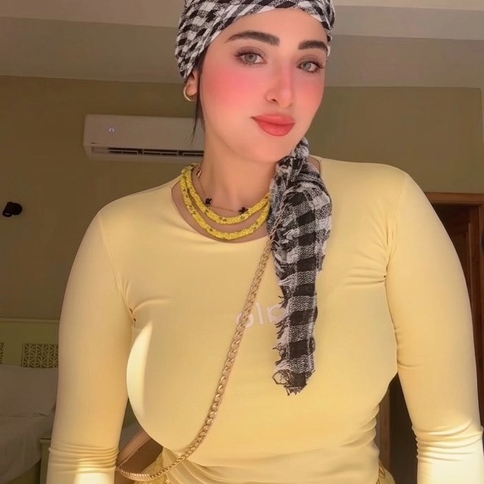 𝕄🦦 tweet media