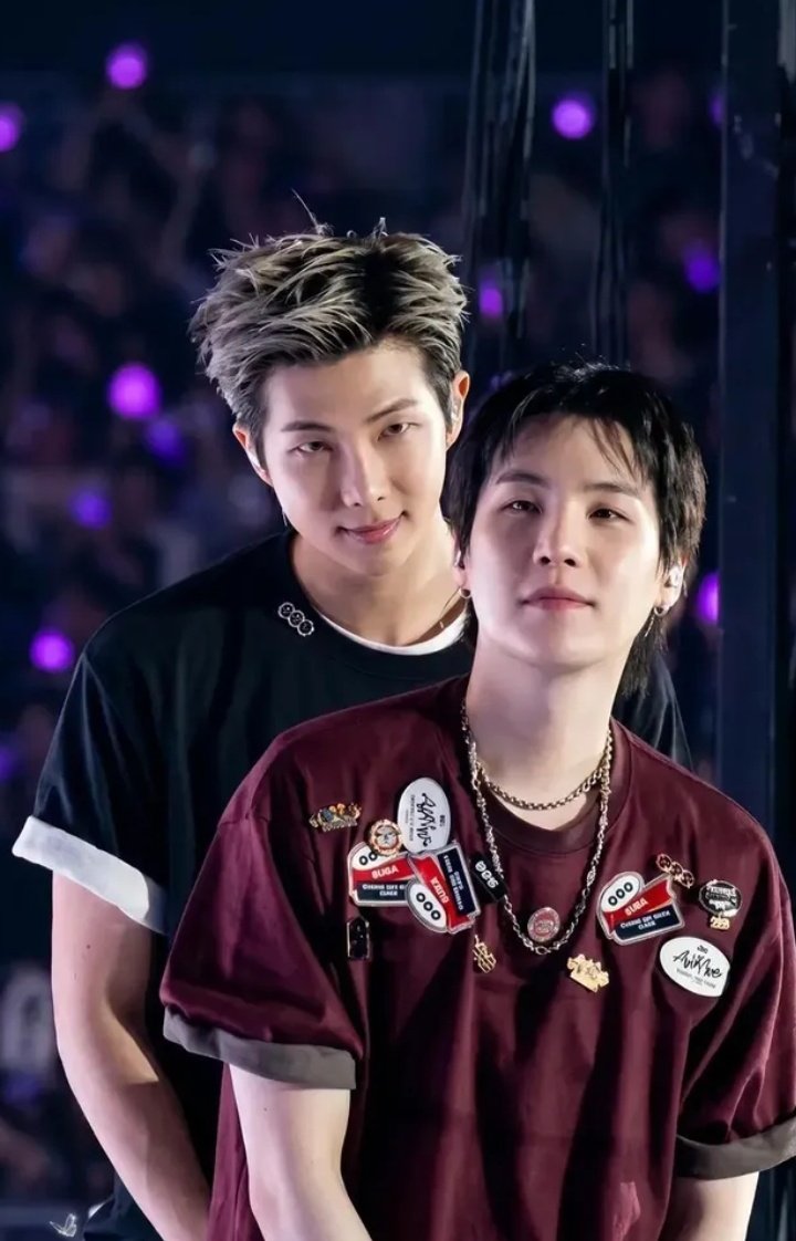 Isaac_psm's tweet photo. #au Namgi: onde o alfa Kim entra no cio no meio do show por causa dos ferômonios que o ômega soltou para provocá-lo. https://t.co/9A52EC4hnC