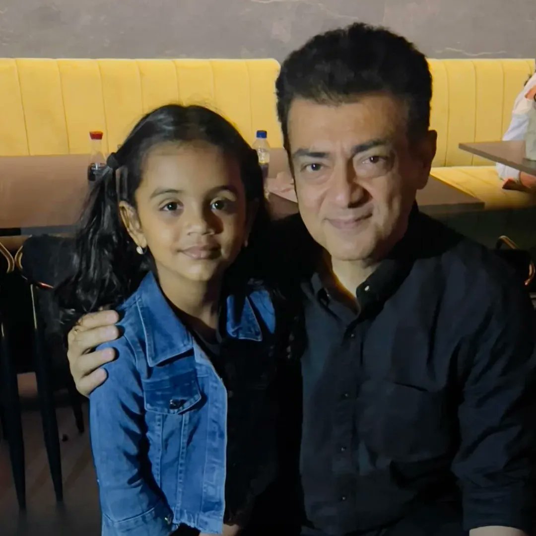 AjithFCMadurai's tweet photo. Unseen Pics 🤩🤩

#AjithKumar #AK64 https://t.co/ahA2DzaZ9Y