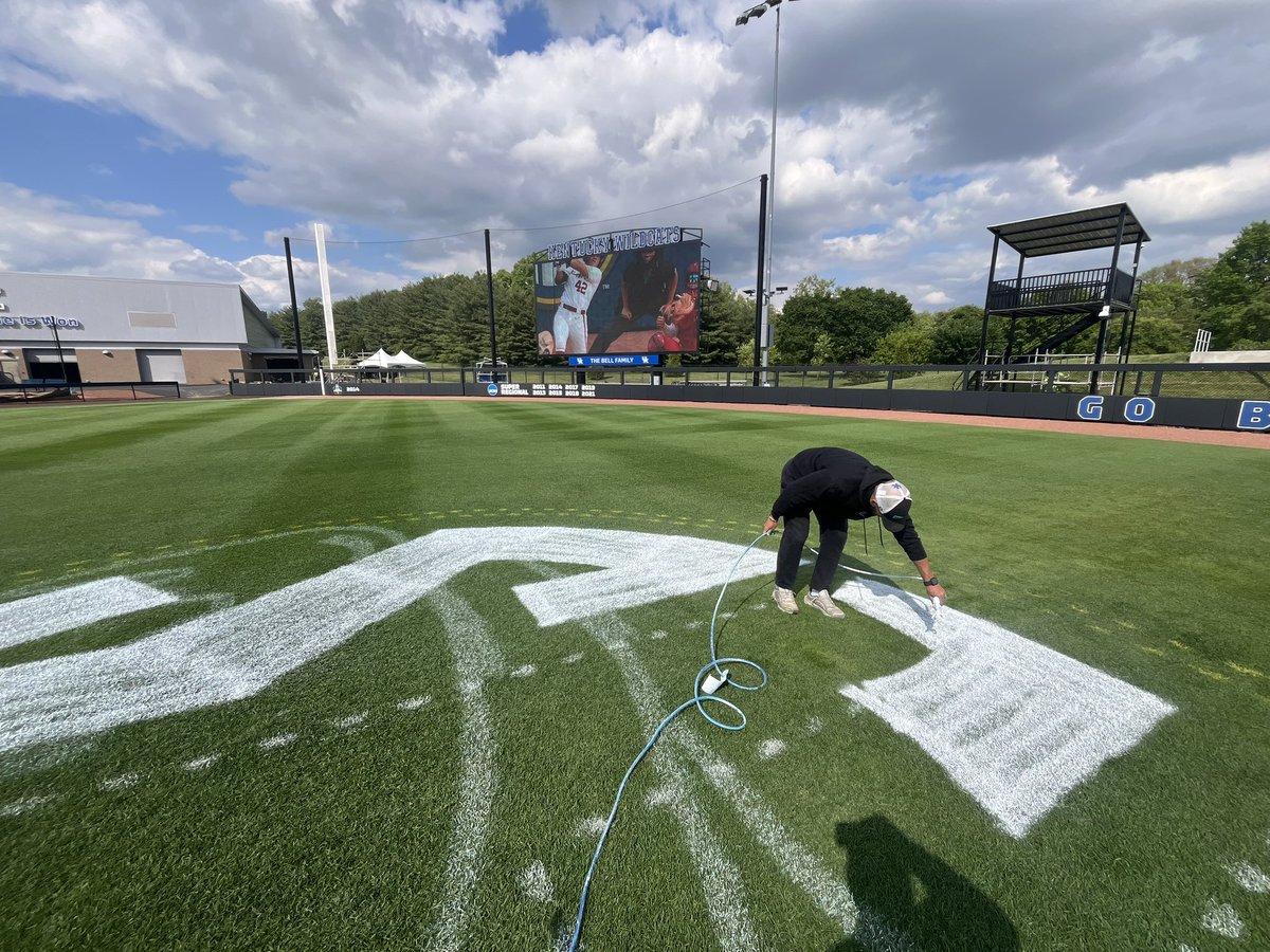 UK Sports Turf tweet media