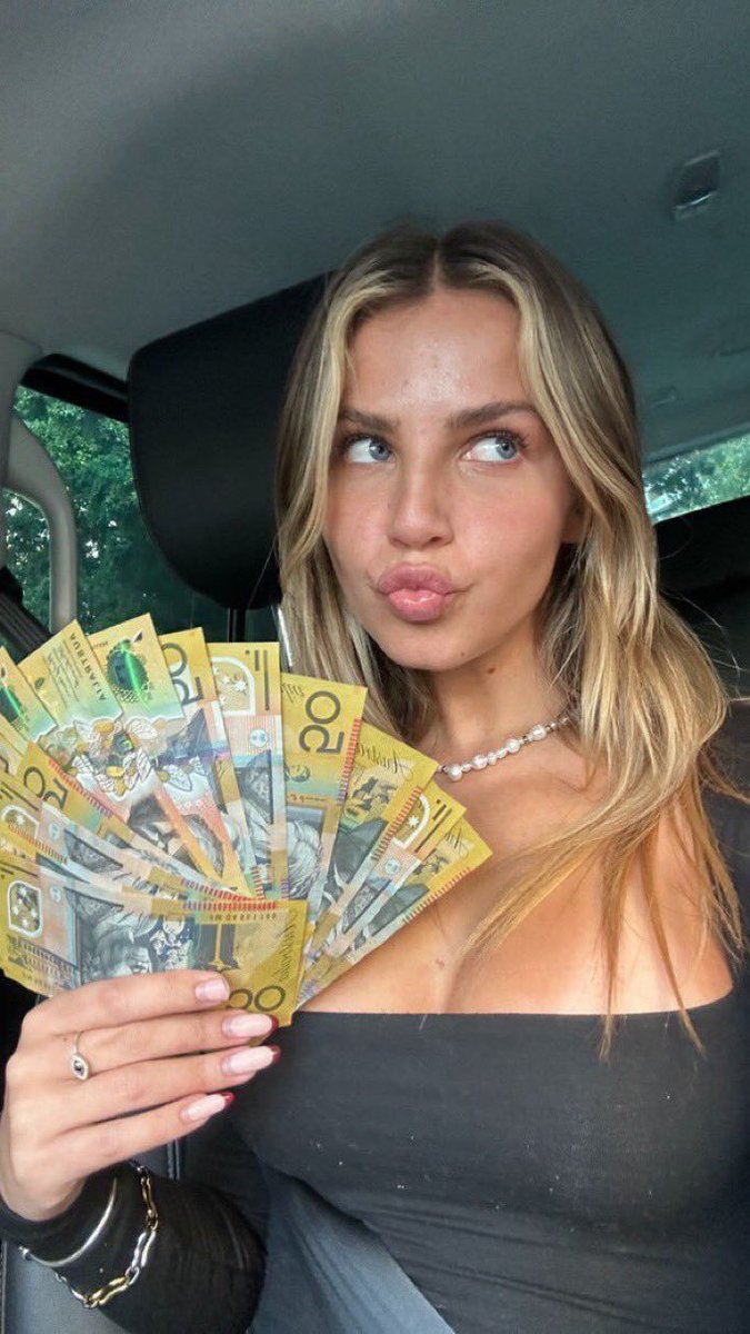 Brat Scammer 💵💅 • JOBLESS GOD • tweet media