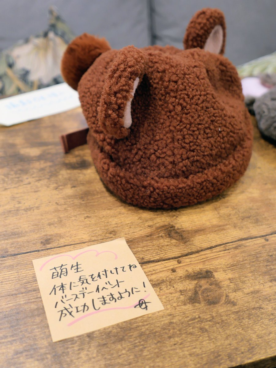 ハセル tweet media