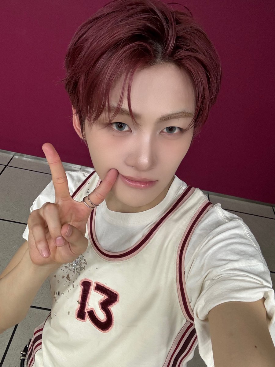 이지 tweet media