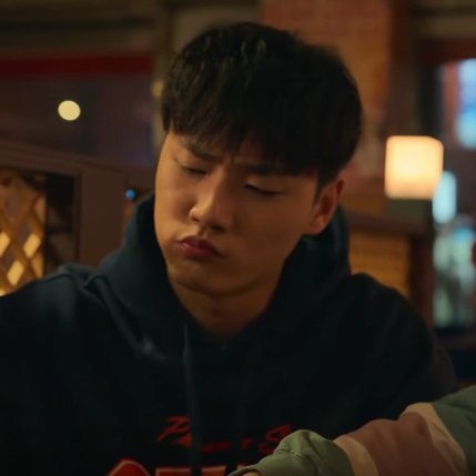 탄빵 tweet media