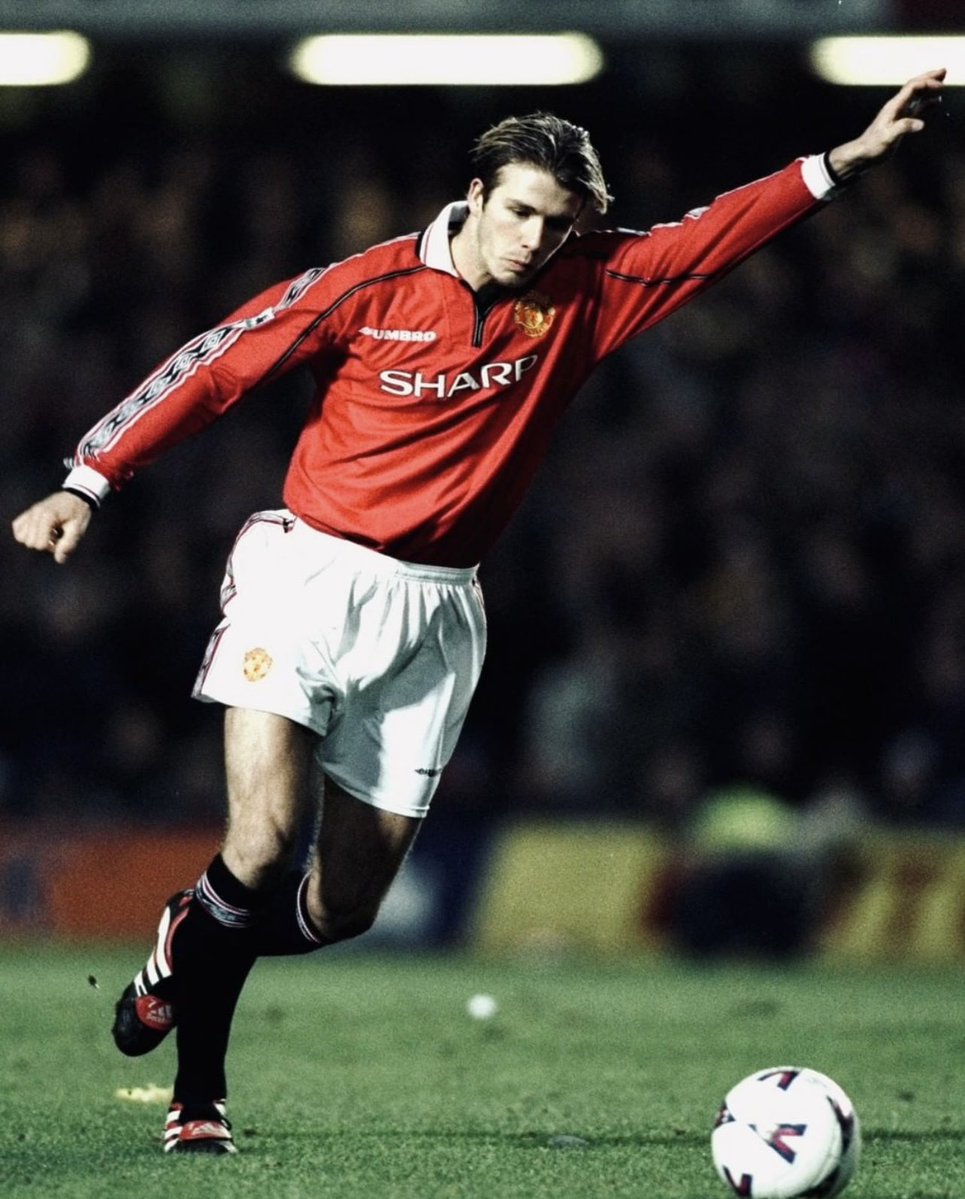 Genzilla7's tweet image. It's a Sir Beckham Saturday 
Happiest of Birthdays to the Legend that is David Beckham. 
#MUFC #ManUtd #GGMU