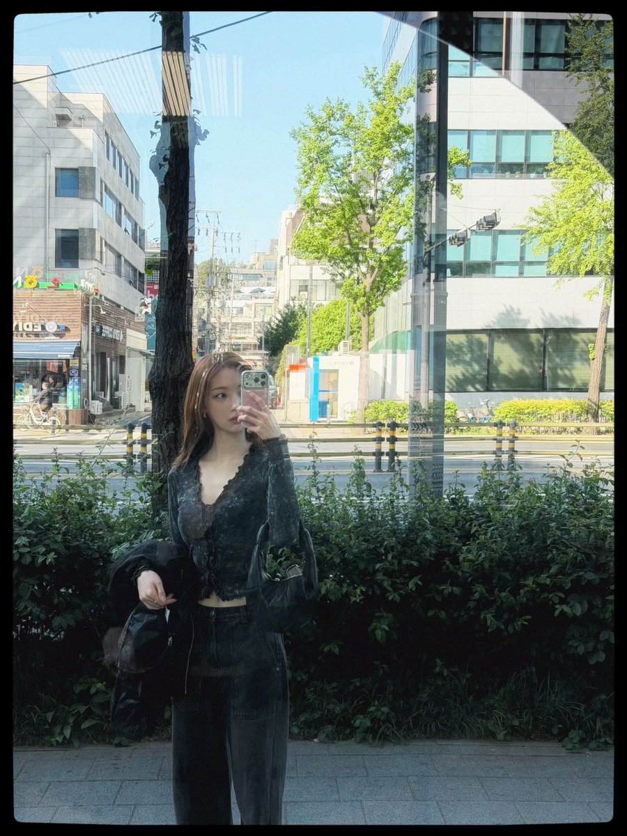 풀 tweet media