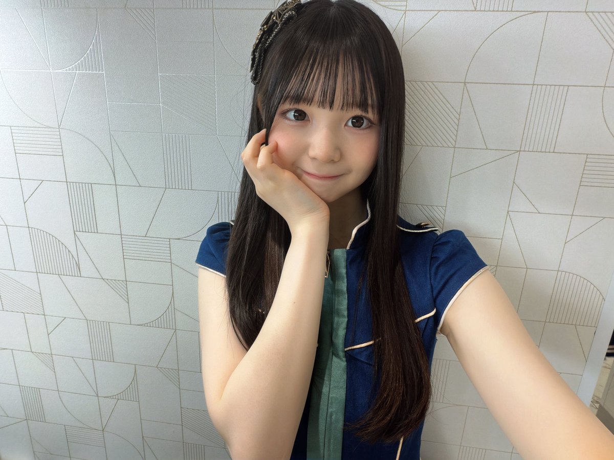 大賀彩姫　AKB48 メンバーリクエスト　憧れの衣装　生写真　直筆サイン I want you🎙️💗🌈 20期研究生 #大賀彩姫 のリクエスト衣装は #ヘビー