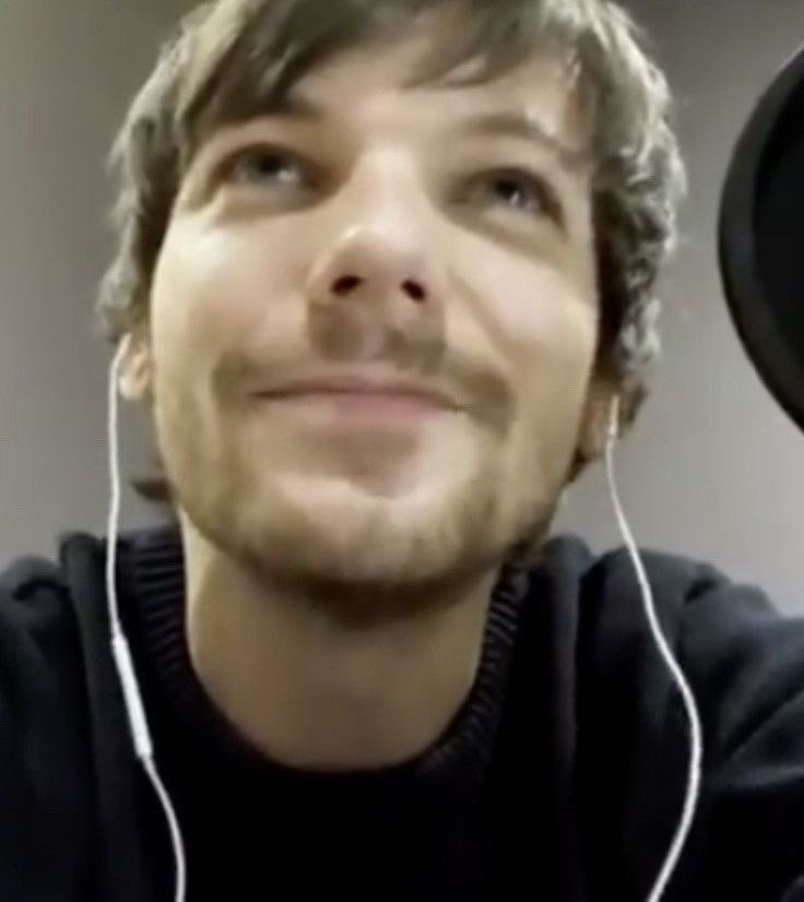 when harry was back in london so louis had a good night sleep finally