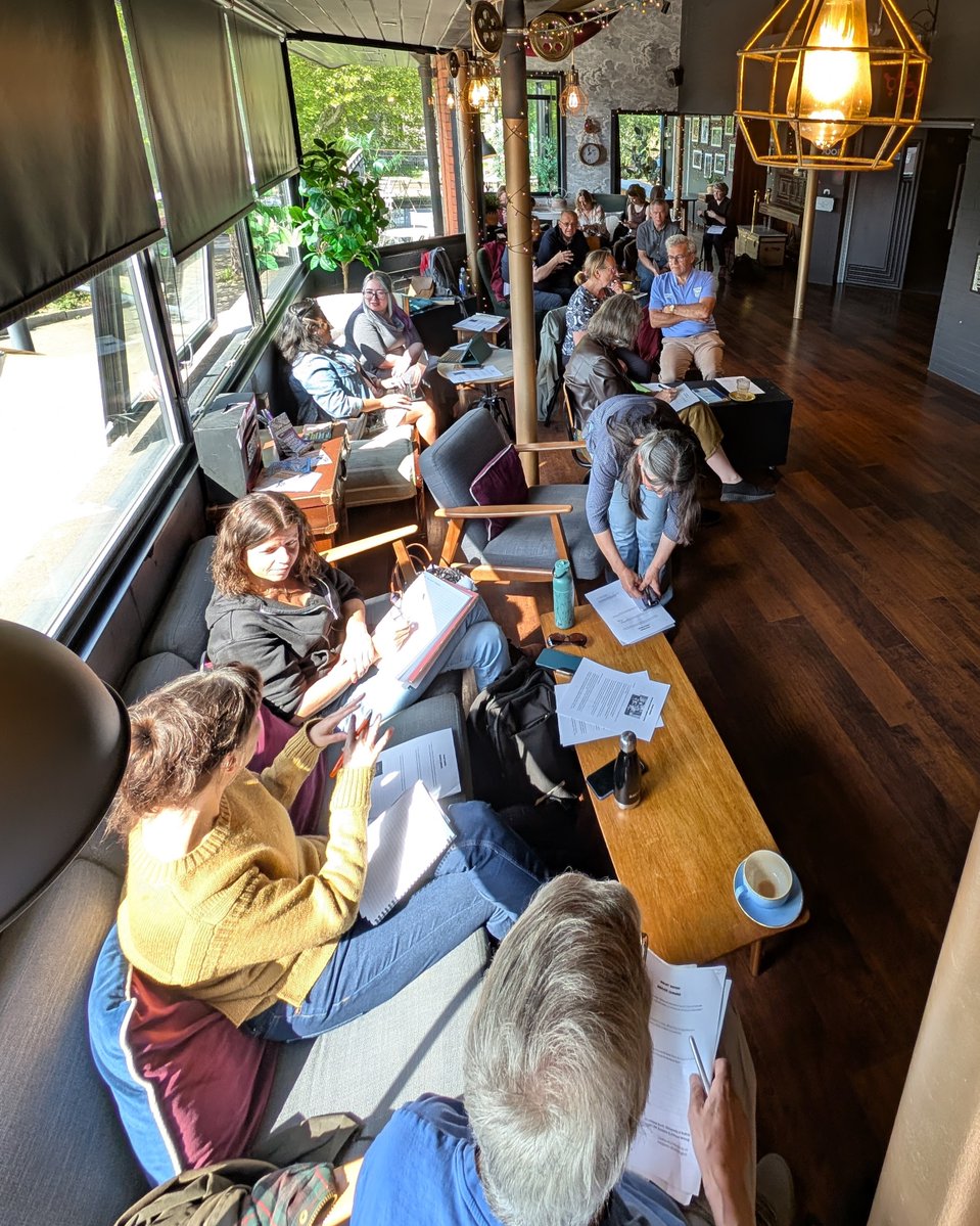 WolseyWriters's tweet image. Thank You to the inspiring Dr Lindsey Scott @UOSEnglish #Suffolk for a sensational workshop abt Daphne du Maurier’s Rebecca at #WolseyWriters today. All the Unreliable narrator WIPs shared w/ the group were truly excellent. As always Thank You to the #NewWolsey Theatre #ipswich