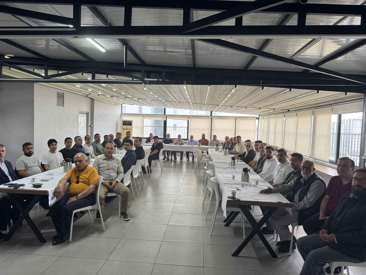 Adana Sivil İnisiyatif Meclisi Aylık Olağan toplantısına <a href="/birlikvakfi1/">BİRLİK VAKFI GENEL MERKEZİ</a> <a href="/GencBirlik/">Genç Birlik</a> #Adana Şube Başkanımız Mustafa Furkan ÜRÜN katılım sağladı. Toplantıda alınan kararların hayırlara vesile olmasını dileriz. <a href="/mstfalkn25/">Mustafa Alkan</a> <a href="/ErolMuhammed/">Muhammed Erol 🇹🇷</a>