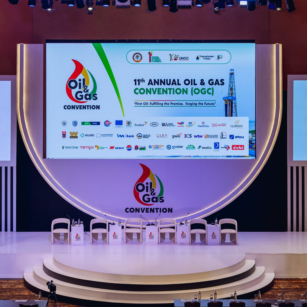 MuwayaArajab's tweet image. Proud to have contributed to an Oil &amp;amp; Gas convention happened at Speke Resort Munyonyo, creating graphics and supporting AV setup.
Great experience delivering both creative and technical work in a dynamic industry.
#OilAndGas #Branding #MotionGraphics #AVSupport #EventProduction