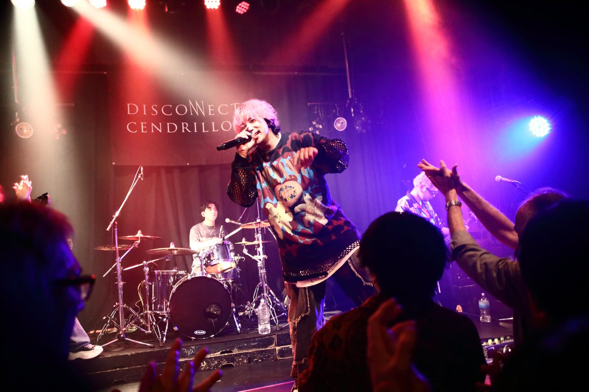 so_eins's tweet photo. HOLIDAY NEXT NAGOYA
2026.04.25
Disconnect Cendrillon 4周年LIVE
-unlimited colors-
MouthPeace 3/7
#MouthPeace
#マウピ
#ファインダー越しの私の世界
#キリトリセカイ
#写真好きな人と繋がりたい
#Live https://t.co/yo67dMliZG
