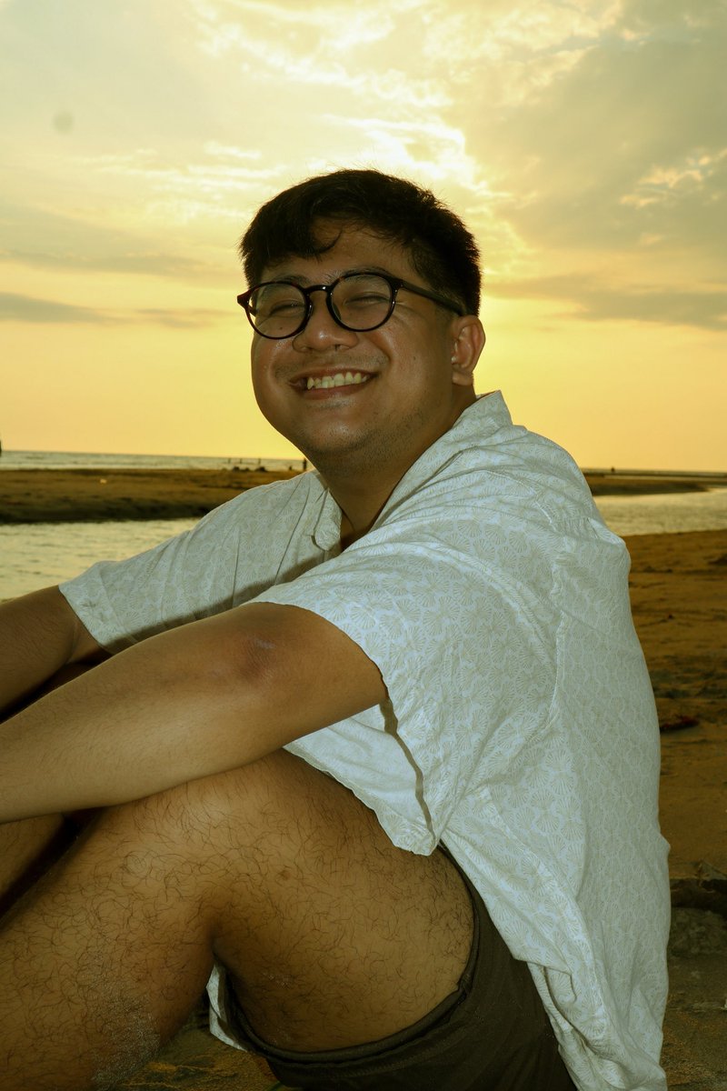 ianlloydba's tweet photo. soaking up the elyu sun 🌅 https://t.co/4zJ5JoL2EI