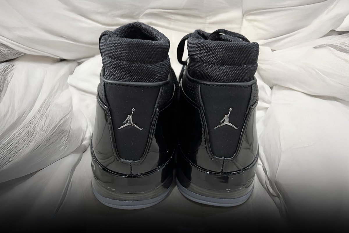 INSANE SNEAKER™ tweet media