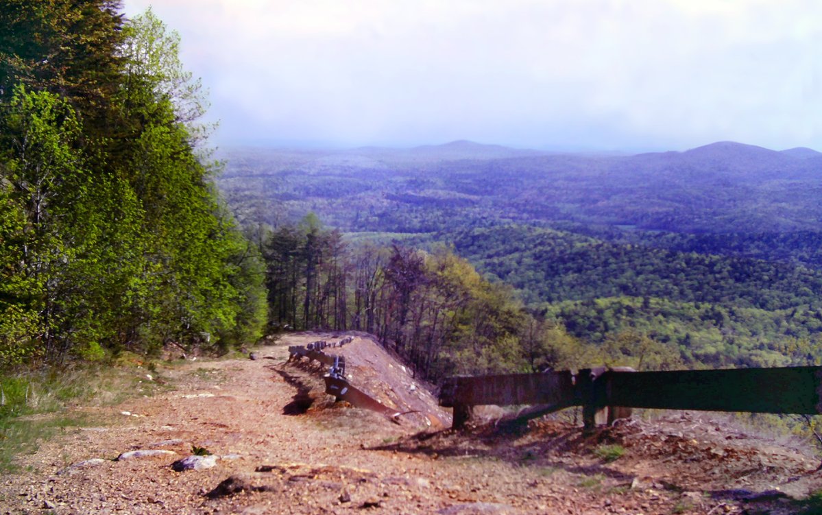 GSteffanos's tweet image. May 2, 1983, 43 years ago today: At 4:20 p.m. on the afternoon of May 2, 1983 — a very warm day for early May — I was at the Visitor’s Center in Amicalola Falls State Park in north-central Georgia.

#backpacking #hiking #outdoors #Georgia #forest #mountains #AppalachianTrail