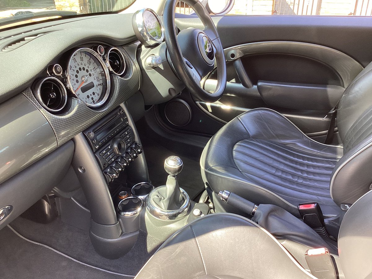 Londonmini1's tweet image. Another busy day.
Second purchase.
Limited Edition 
Mini Cooper Park Lane
Panoramic Electric Roof
Low Mileage 
Sold by us 3 Years ago.
Another Very Happy Client.
More Details:Londonmini.net
#ParkLane
#Mini
#Love
#Sell
#WeDeliver
#TheBestMinis