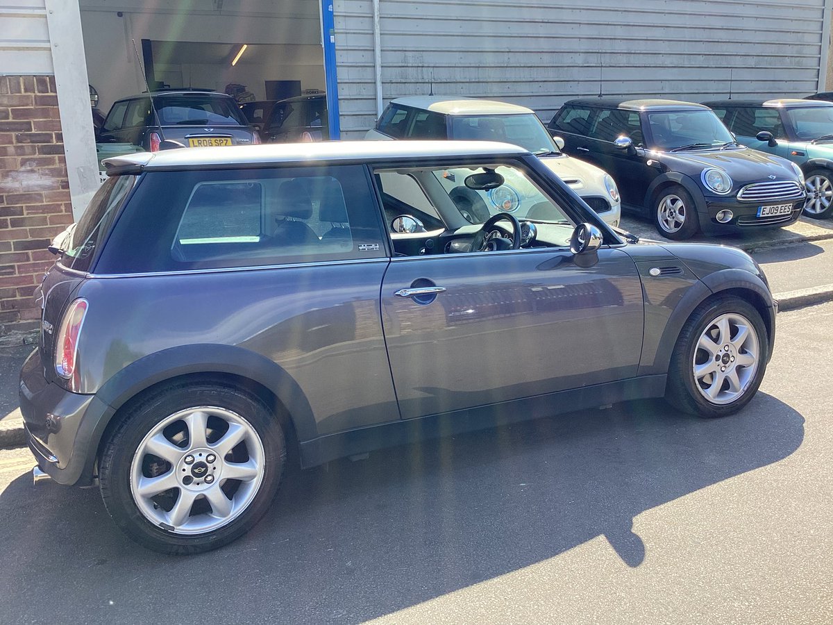 Londonmini1's tweet image. Another busy day.
Second purchase.
Limited Edition 
Mini Cooper Park Lane
Panoramic Electric Roof
Low Mileage 
Sold by us 3 Years ago.
Another Very Happy Client.
More Details:Londonmini.net
#ParkLane
#Mini
#Love
#Sell
#WeDeliver
#TheBestMinis