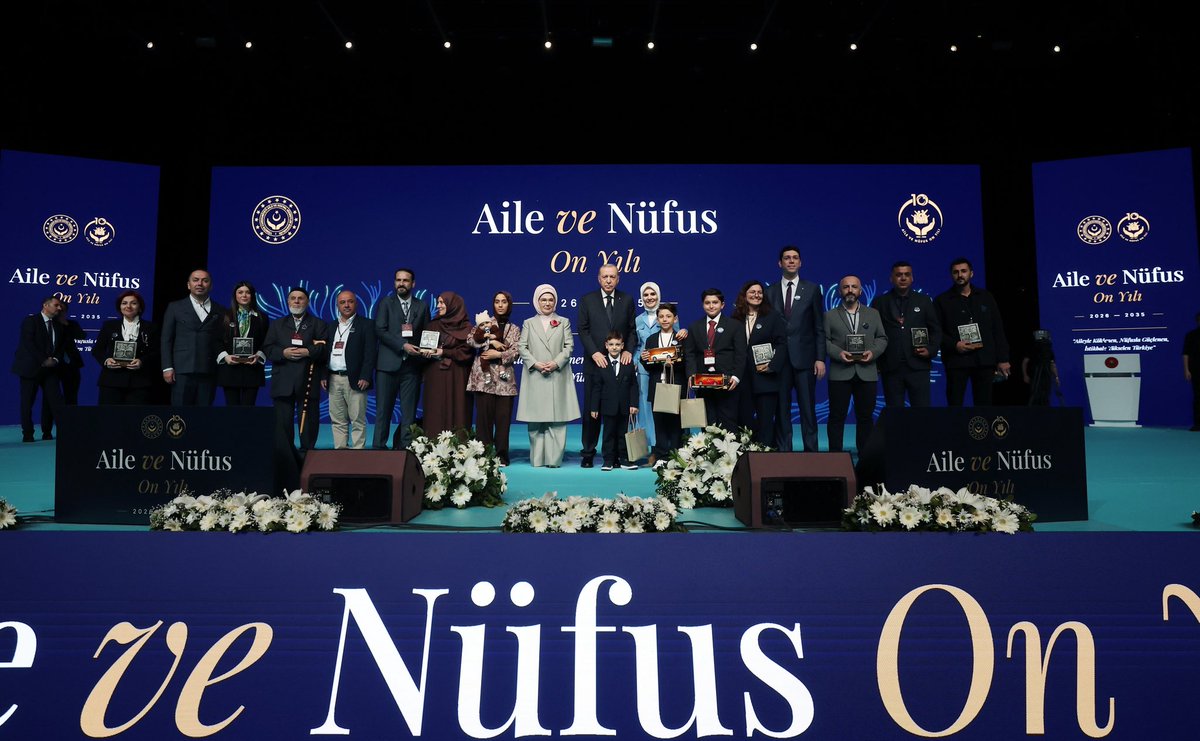 Emine Erdoğan tweet media