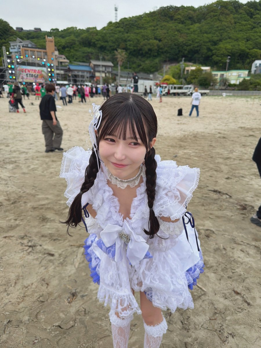 内海海岸でJCIF2026開幕、アイドルたちがビーチで夏を告げる