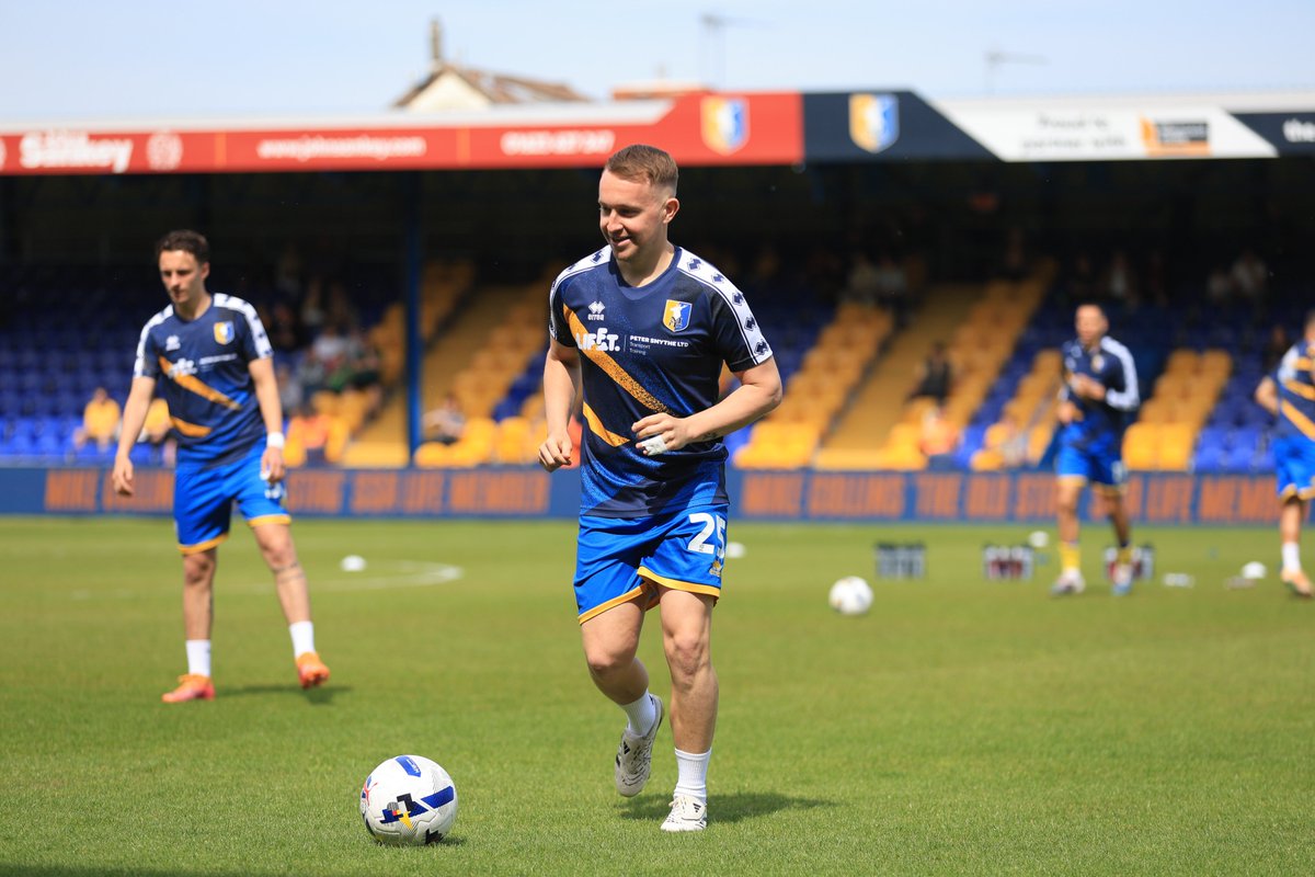mansfieldtownfc's tweet photo. Counting down ⌛ https://t.co/lzmIRgOyiK