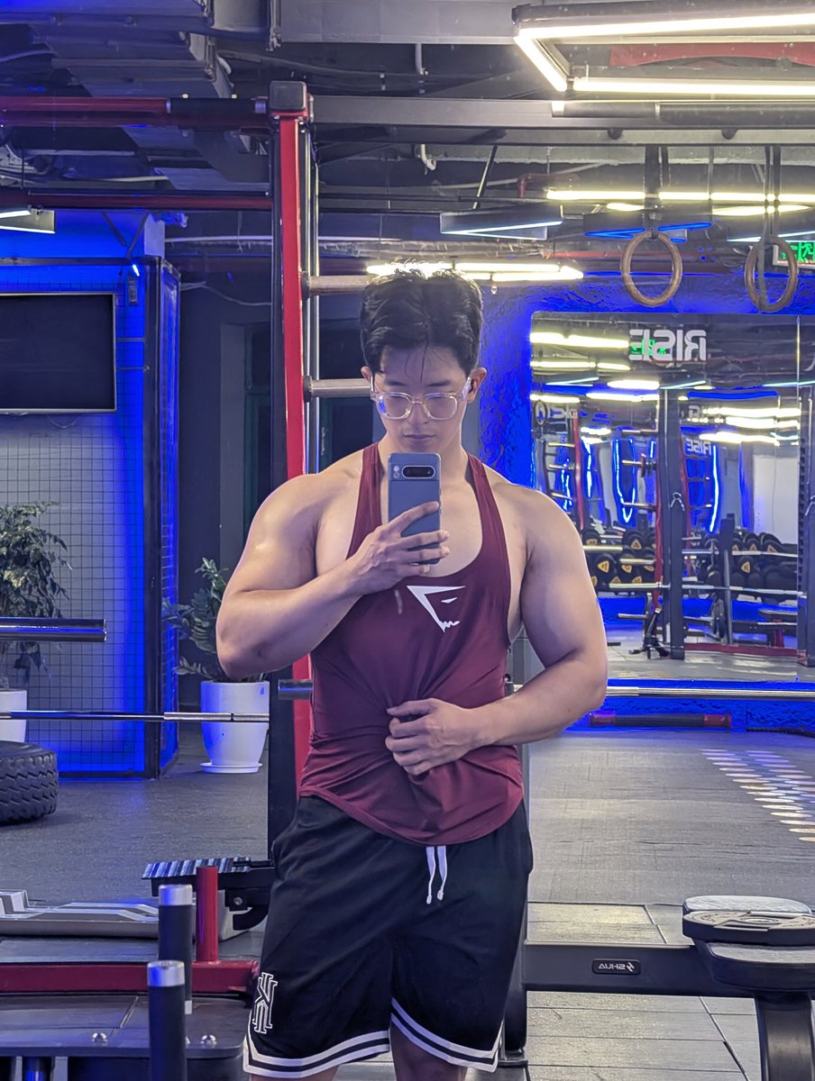 Hieu Phan tweet media