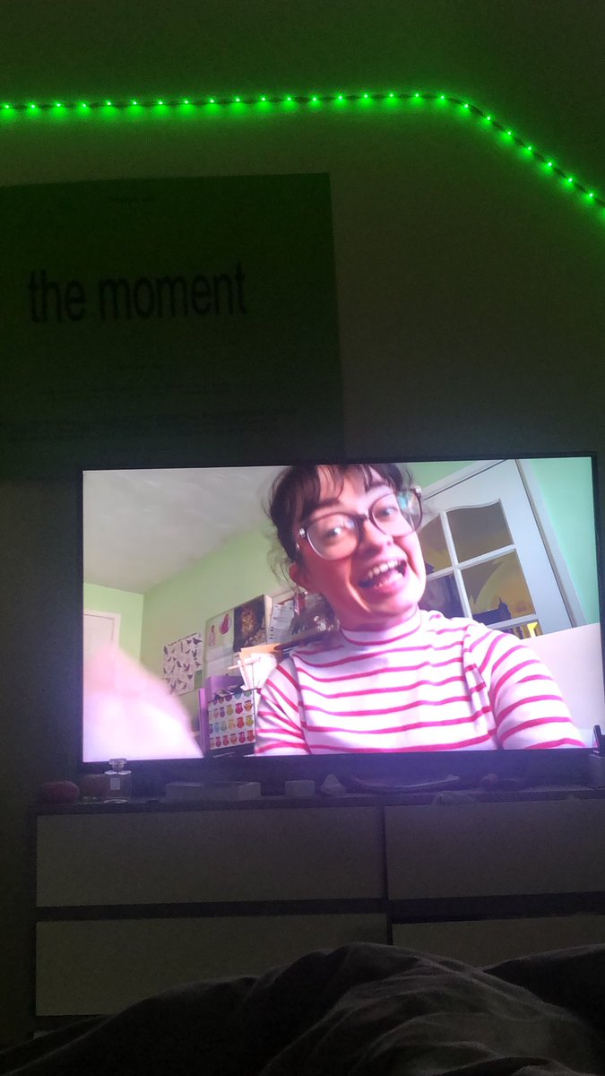 sigmaboyangel7's tweet image. yesss doom scrolling in my dark room with kate king on the backround 💜💜💜 the #dream