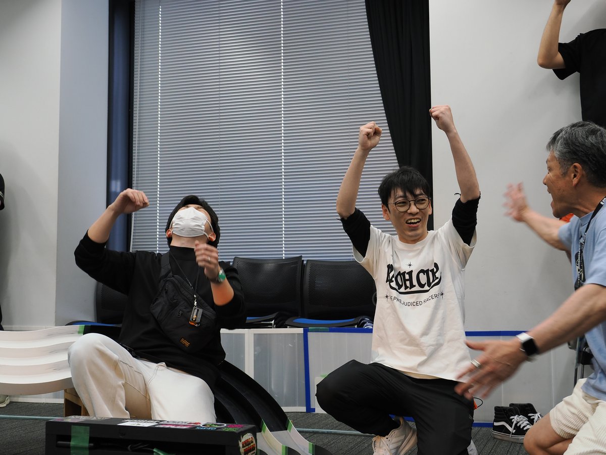 🄾 🅂 🄼 🅉（ｵｿﾐｽﾞ） tweet media