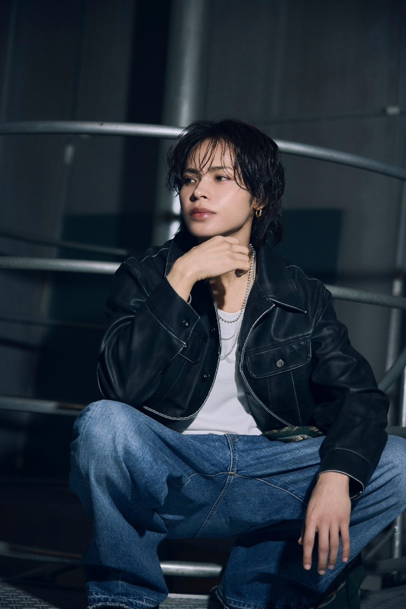 kun223322's tweet image. 【上田竜也 夏ツアー開催決定】

「DAZZLE TOUR 2026」

■7月～8月のツアー
■初日は7/3(金) 東京公演

・ライブ要素多め
・新曲は3曲で、1曲は上田くん作詞作曲
・残り2曲は『この声が届くまで』の作中歌
・その他 詳細は5/5(火)に解禁

※『リプリーお話会』(5/2)にて発表
 #DAZZLE
 #上田竜也
