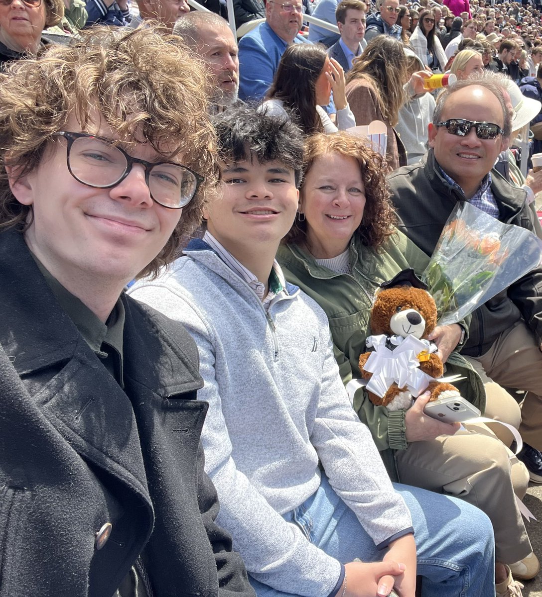 jmortegaassoc's tweet image. She did it! 

So proud of our daughter, Grace. Summa Cum Laude graduate. Distiguished University Honors. We love you to the moon and back. Congratulations to Grace and all of the graduates. #UC #Bearcats #CCM #UniversityofCincinnati