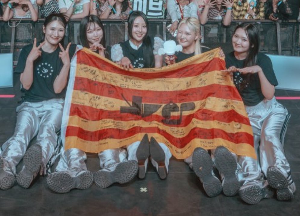 lajuditsinh's tweet photo. 🚨ÚLTIMA HORA | La cantant sud coreana Yves acaba d’apuntar-se al curs d’iniciació de català del consorci https://t.co/NY56pXCR8O