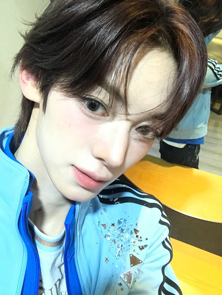 hanjinstudio's tweet photo. [ 260502 ] hanjin weverse update 📸 #HANJIN #한진

🐰: 💙🦋🫐 https://t.co/MVcugu7SBC