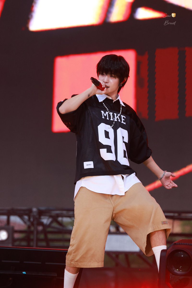 념념 tweet media