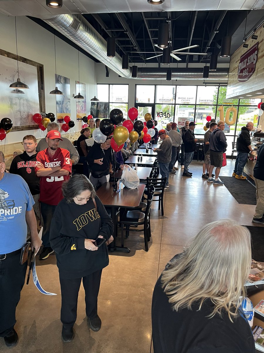 Billy Sims BBQ tweet media