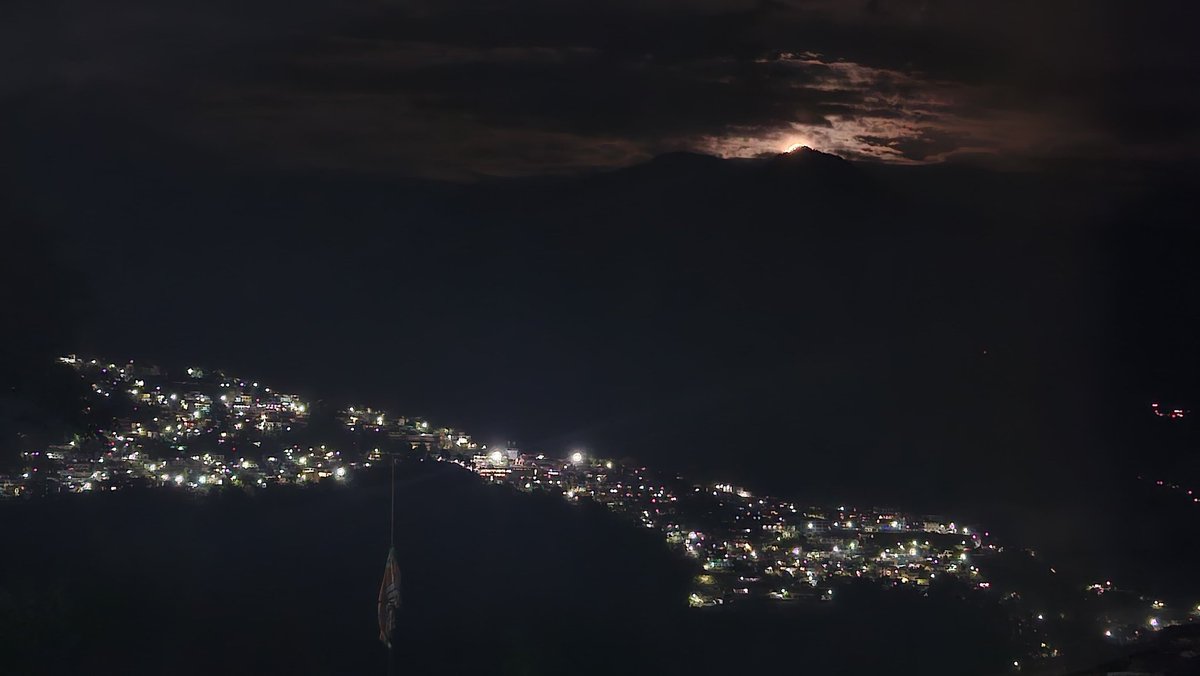 DIOChamoli's tweet image. चमोली जनपद के मुख्यालय गोपेश्वर का रात्रि का विहंगम दृश्य।
#Gopeshwar
#Chamoli
#Uttarakhand