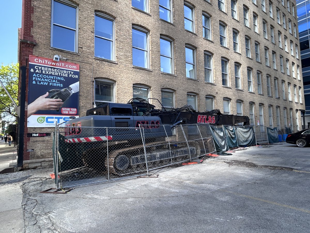 🏗 BuildingUpChi 🏗 tweet media