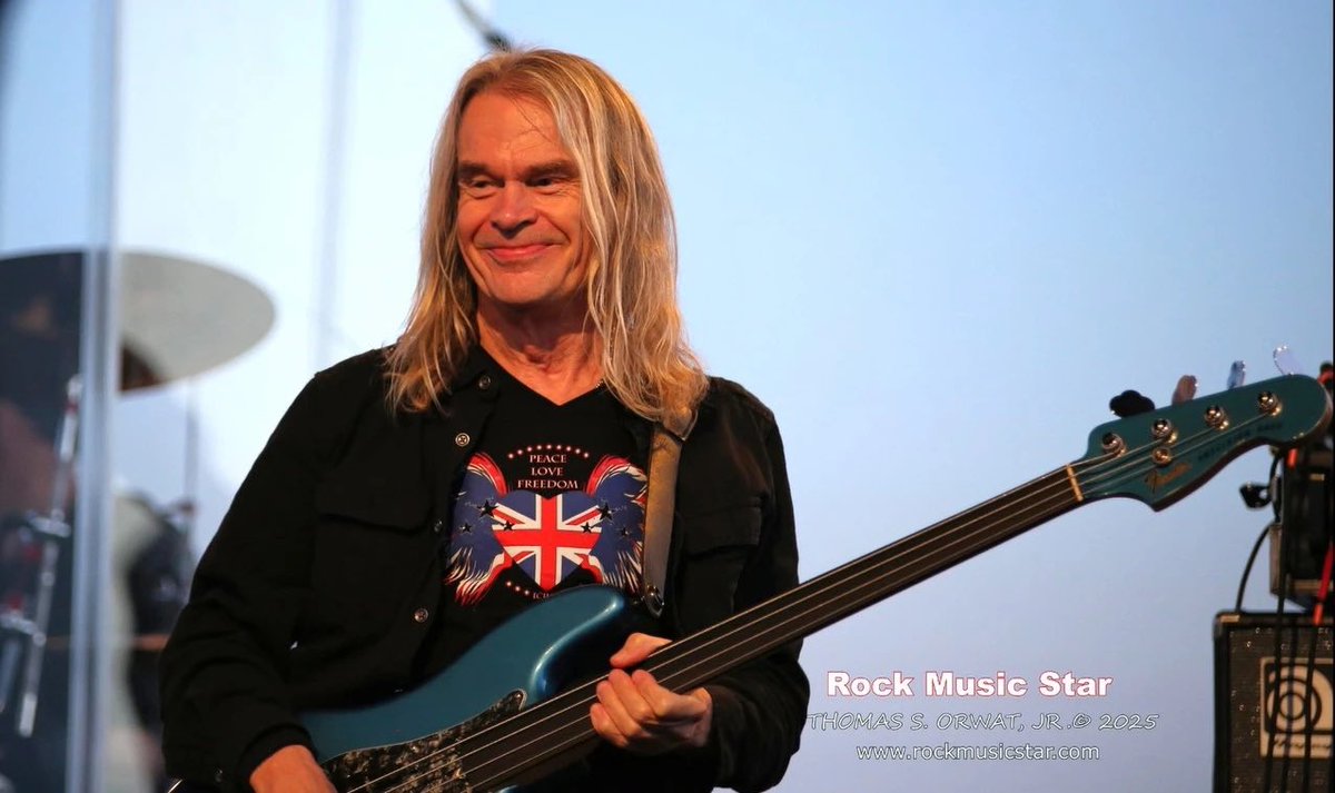 FretlessMonster's tweet image. Happy Birthday to my boss, band mate and friend, the incredible @GrammLou. See you soon in Wabash Indiana May 9. ❤️‍🔥👏🏻 #birthday #happybirthday #lougramm #fretlessmonster